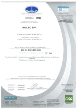 Page 1 Page 2 Certifieeîe ef Excellence Certifíeeïe di EffieHenïe «_